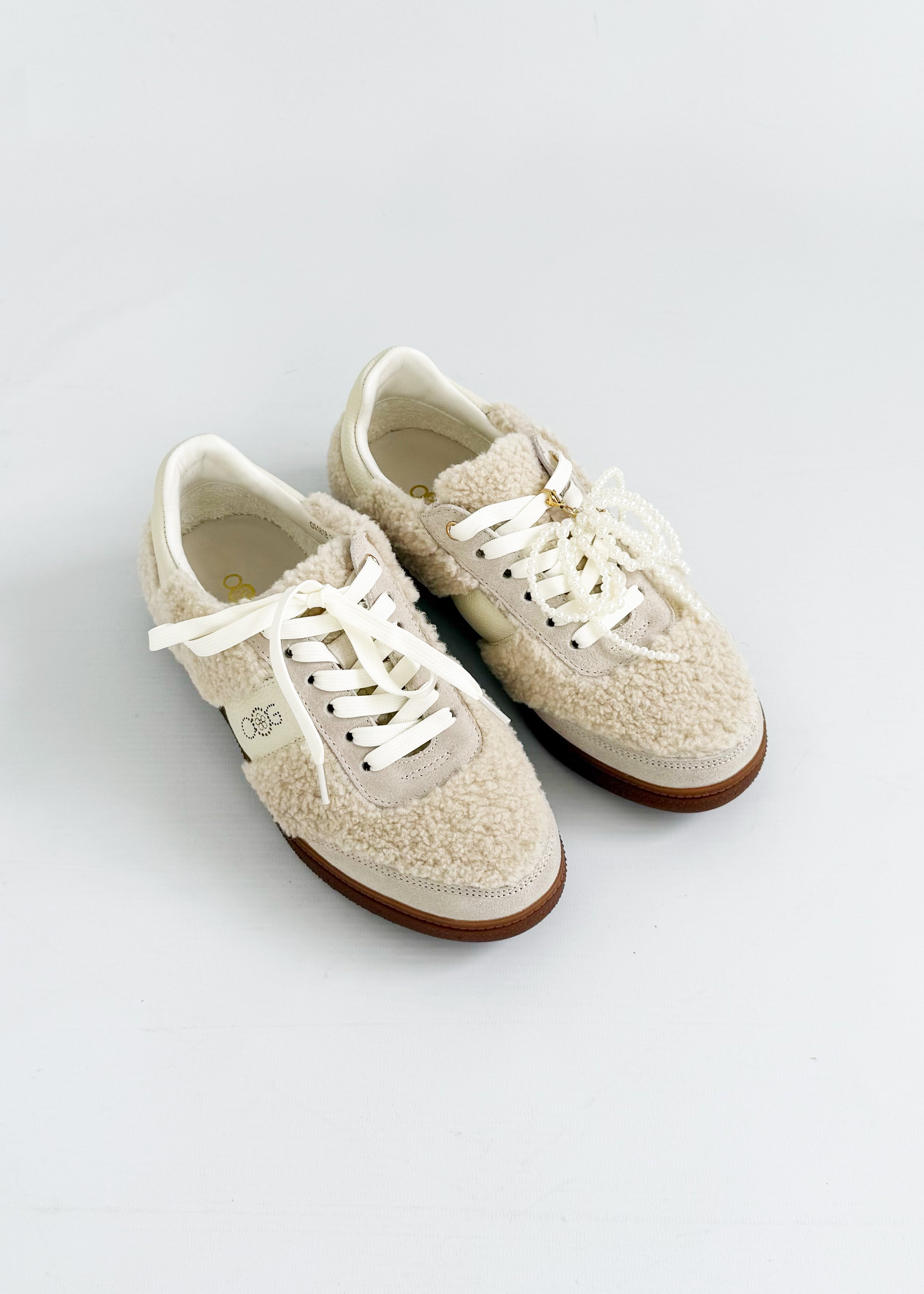 OOG Sneaker Teddy