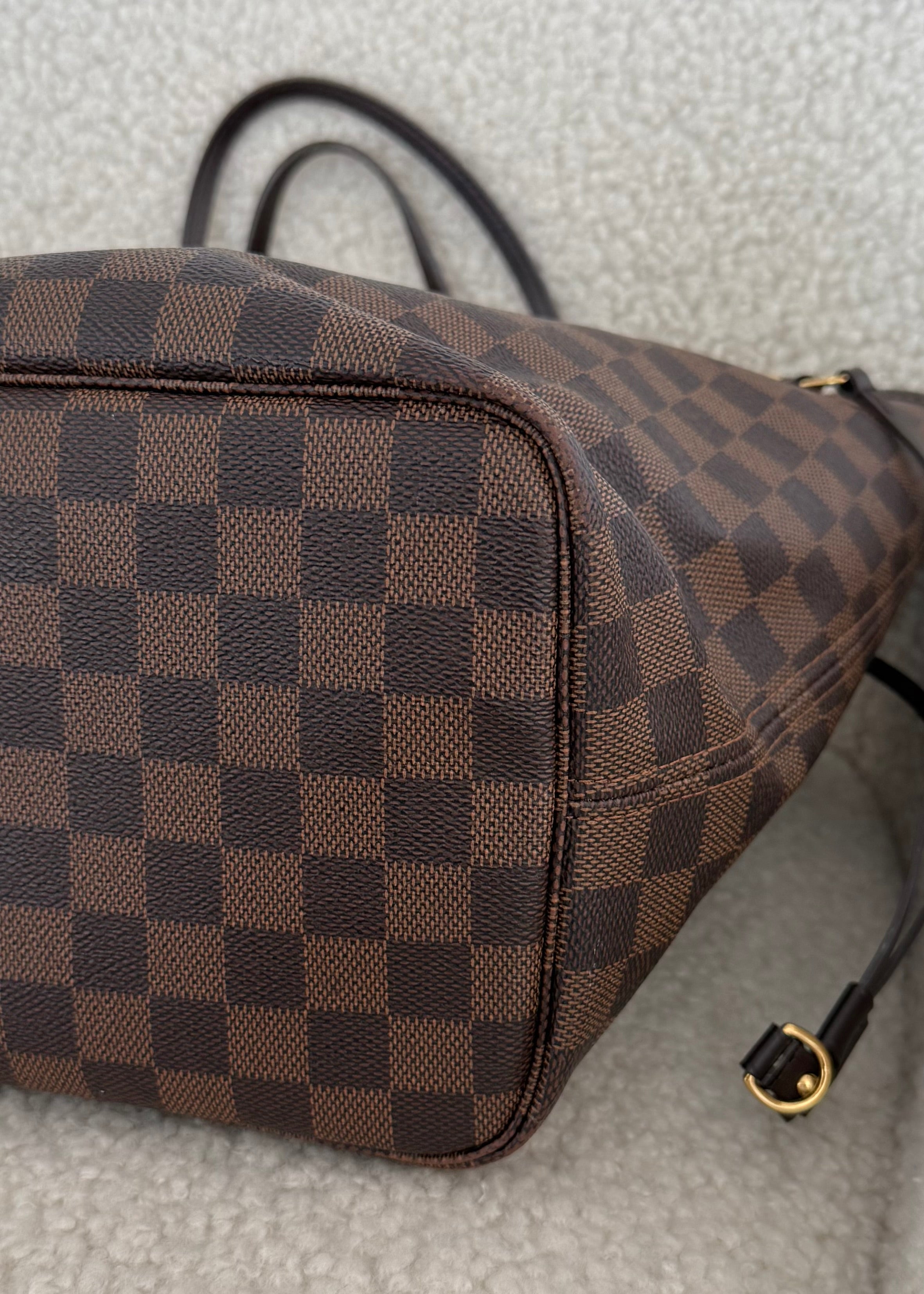 LOUIS VUITTON Neverfull MM