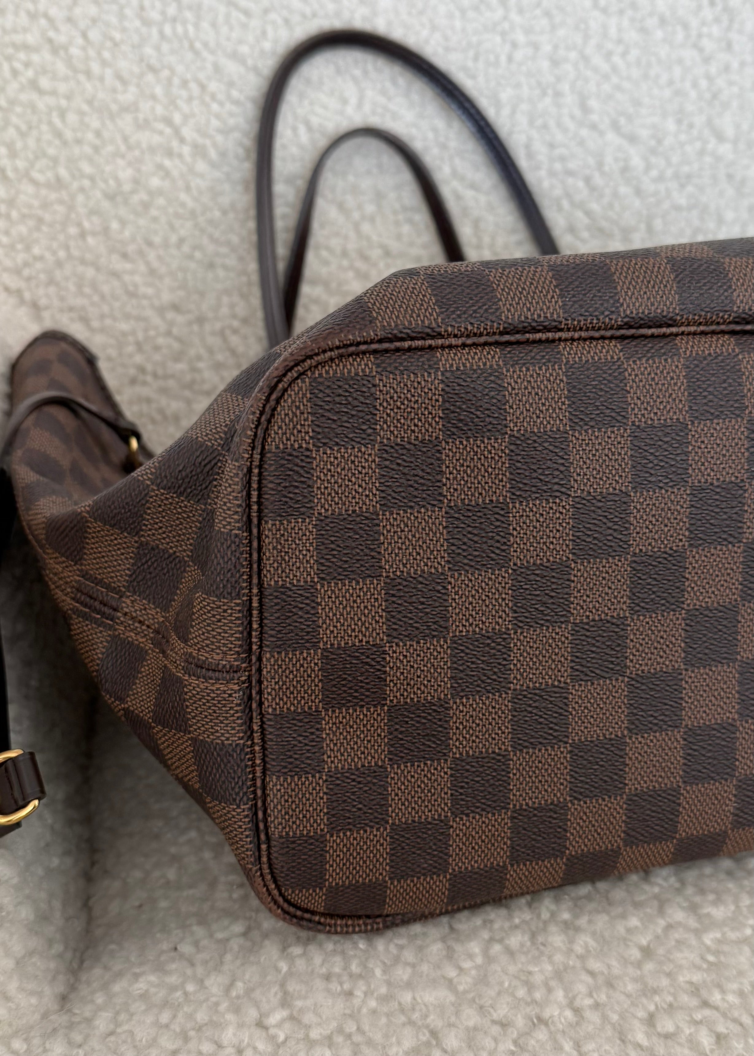 LOUIS VUITTON Neverfull MM
