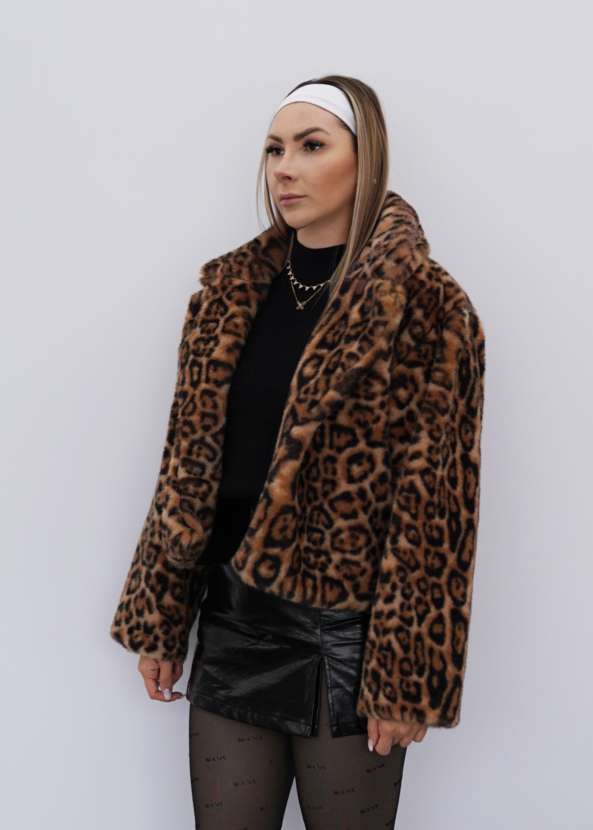 Leo Kunst-Nerz Jacke