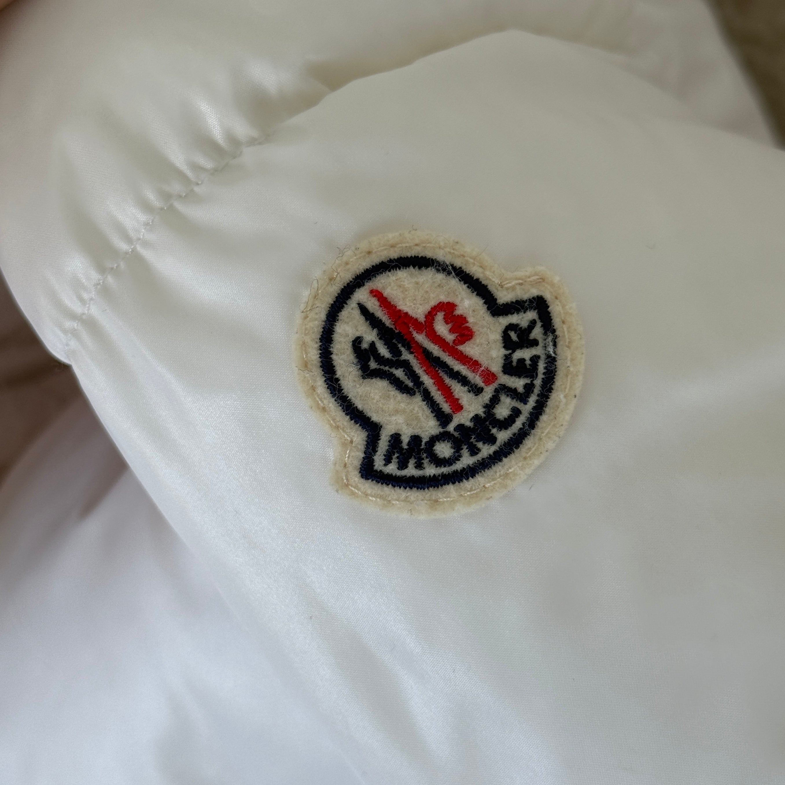 Moncler kurze Daunenjacke