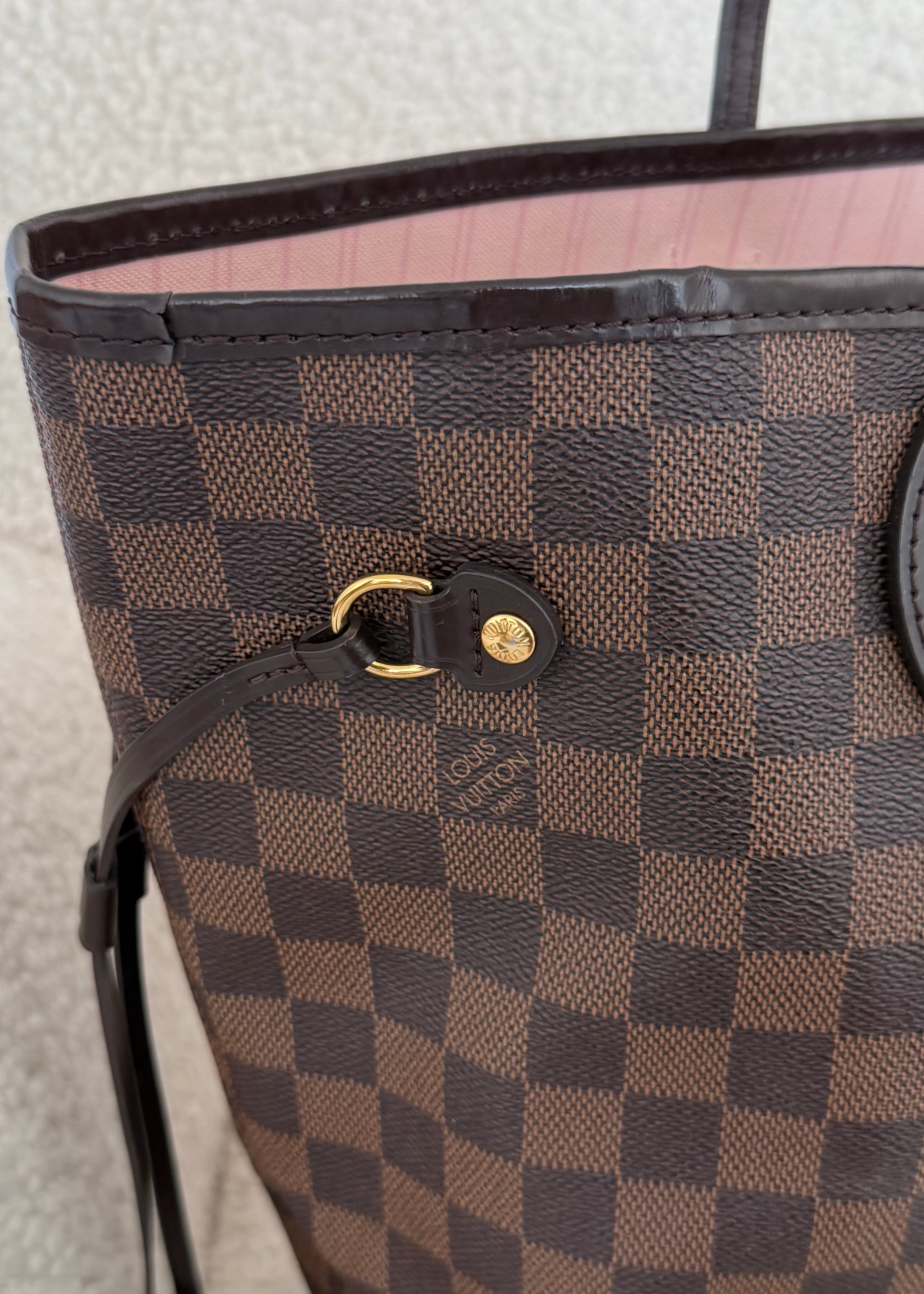 LOUIS VUITTON Neverfull MM