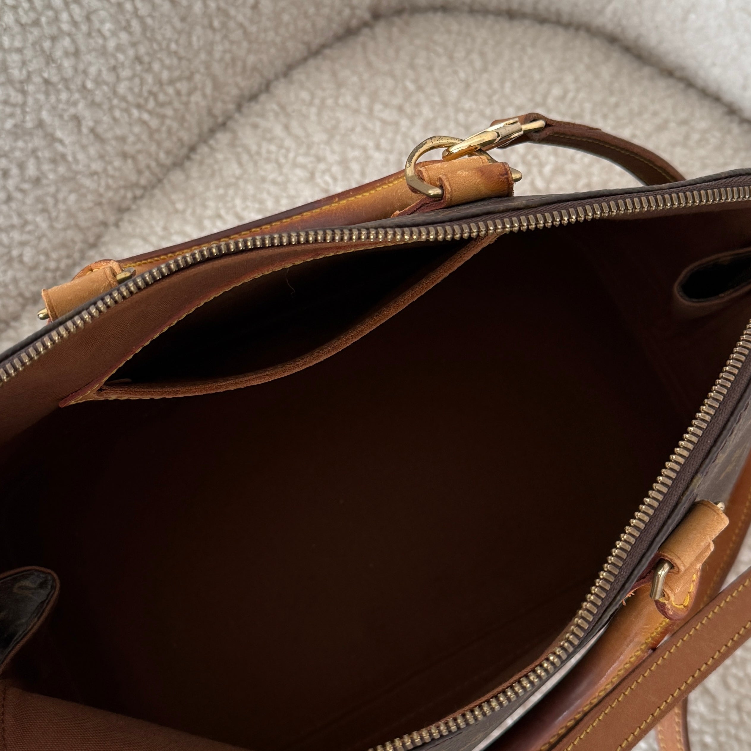 Louis Vuitton Alma PM