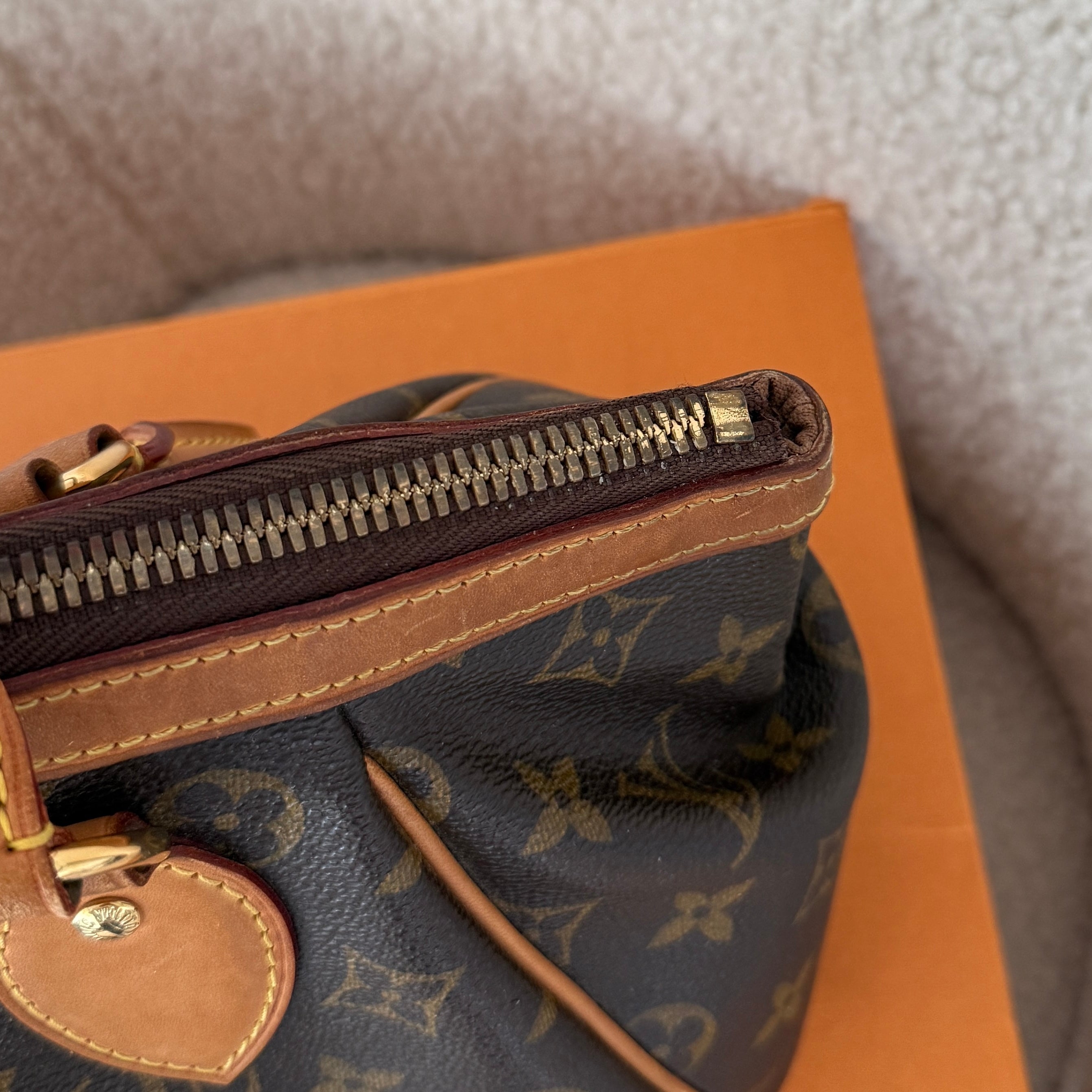 Louis Vuitton Tivoli PM