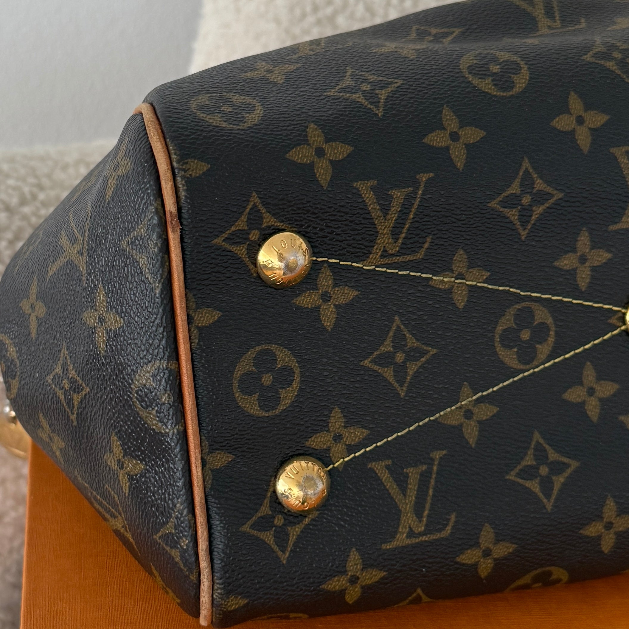 Louis Vuitton Tivoli PM