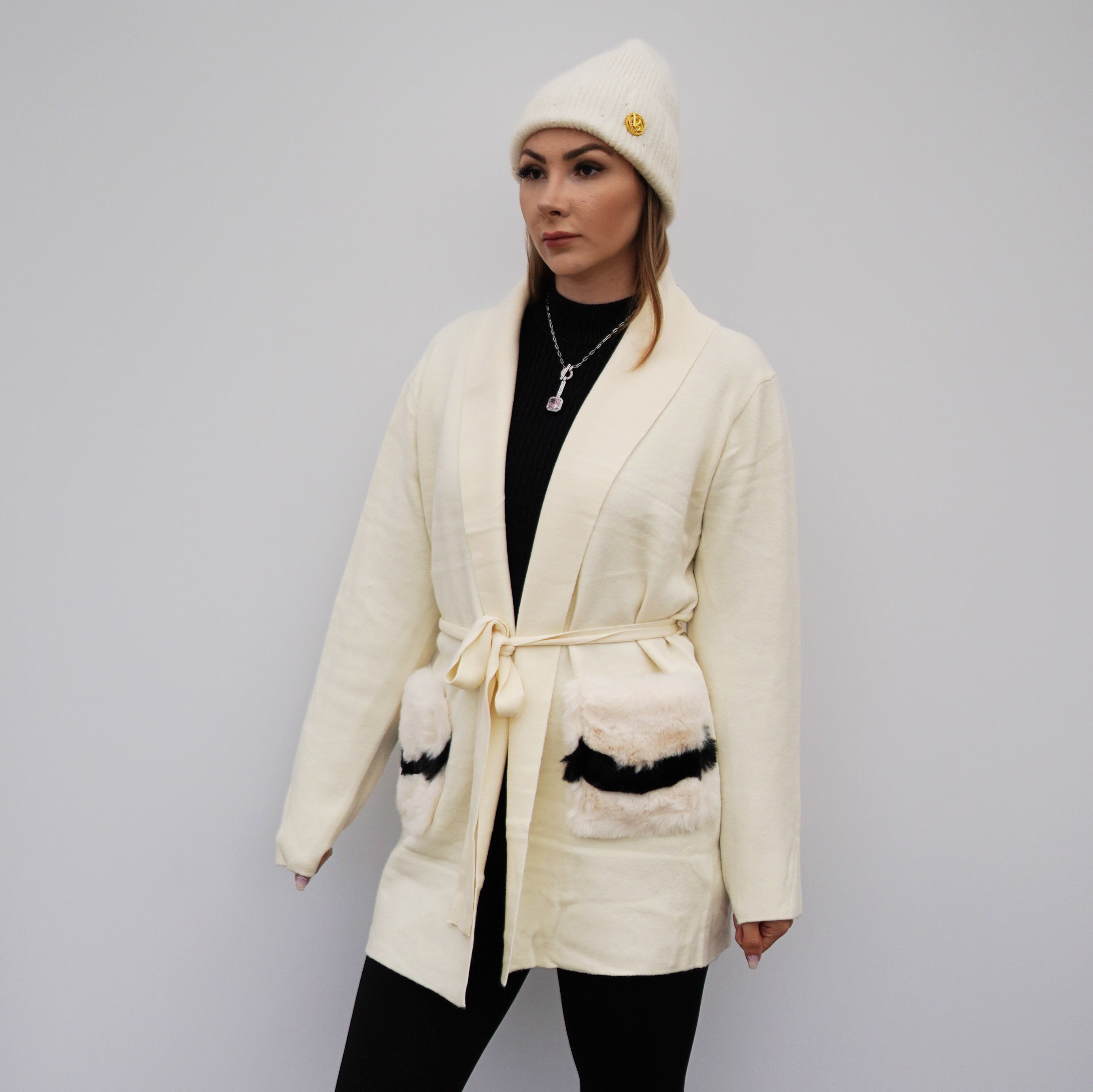 Cardigan mit Kunstfell Taschen