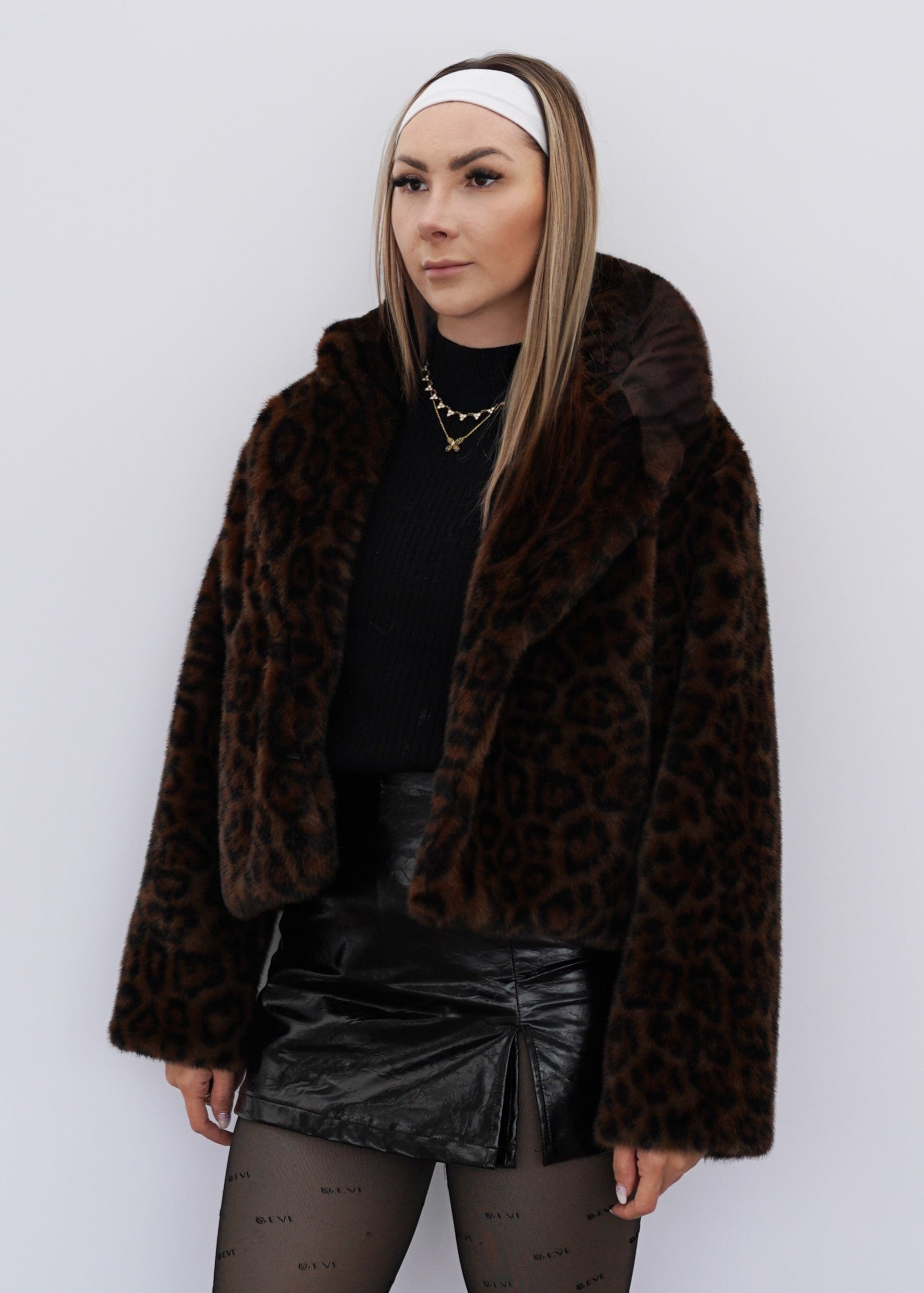 Leo Kunst-Nerz Jacke