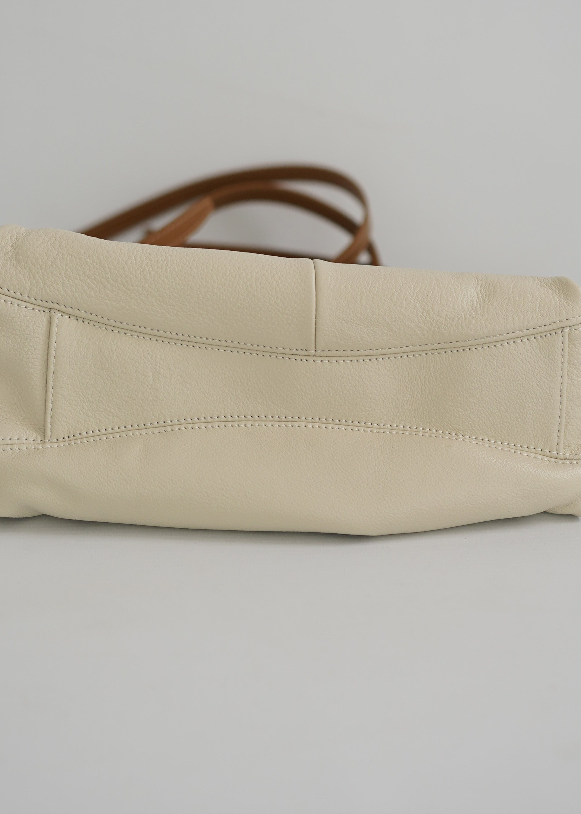 Mochy Collection G.EVE Bag White