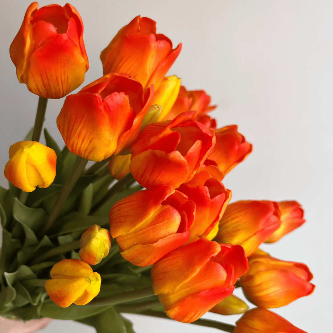 Künstliche Tulpen