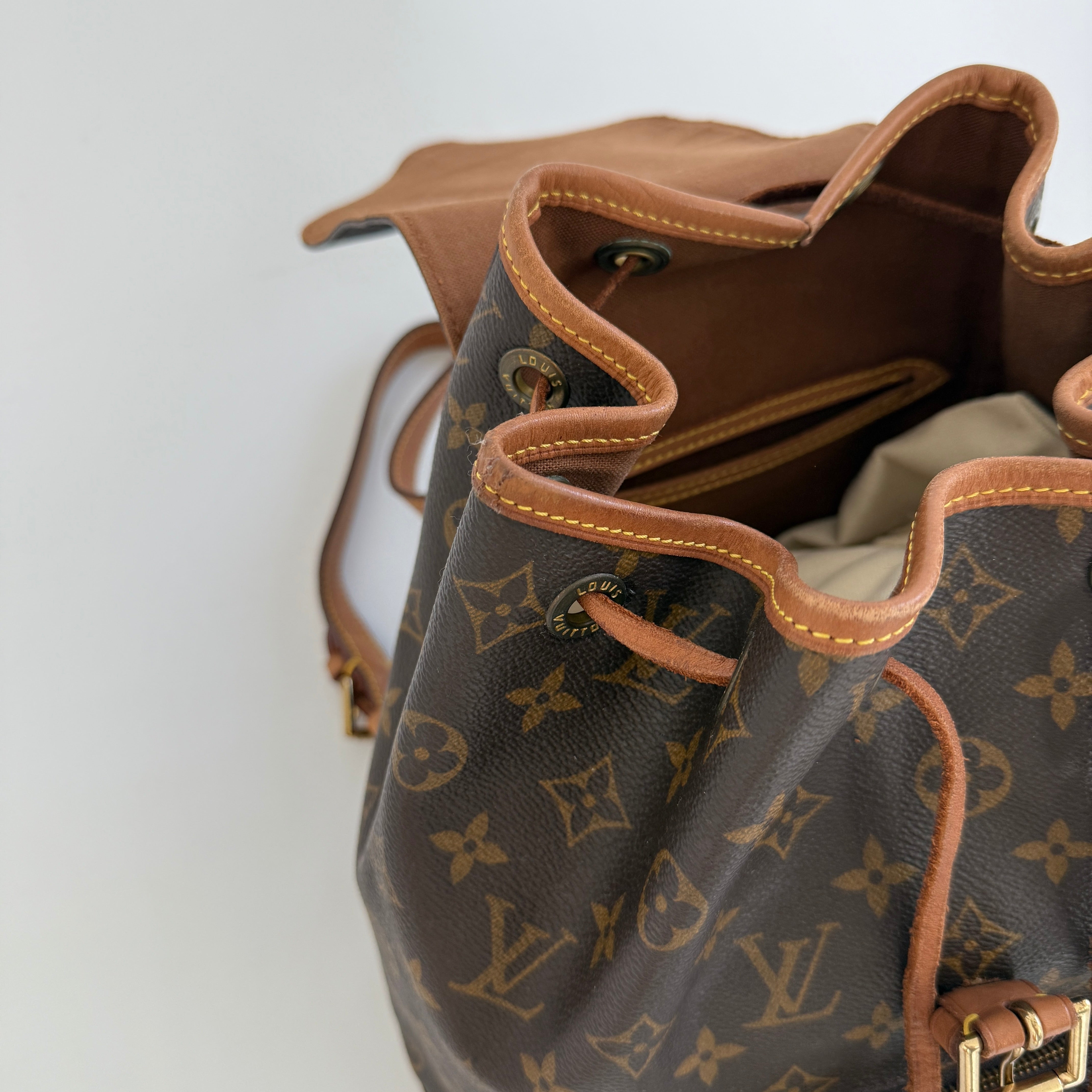 LOUIS VUITTON Rucksack "MONTSOURIS MM“
