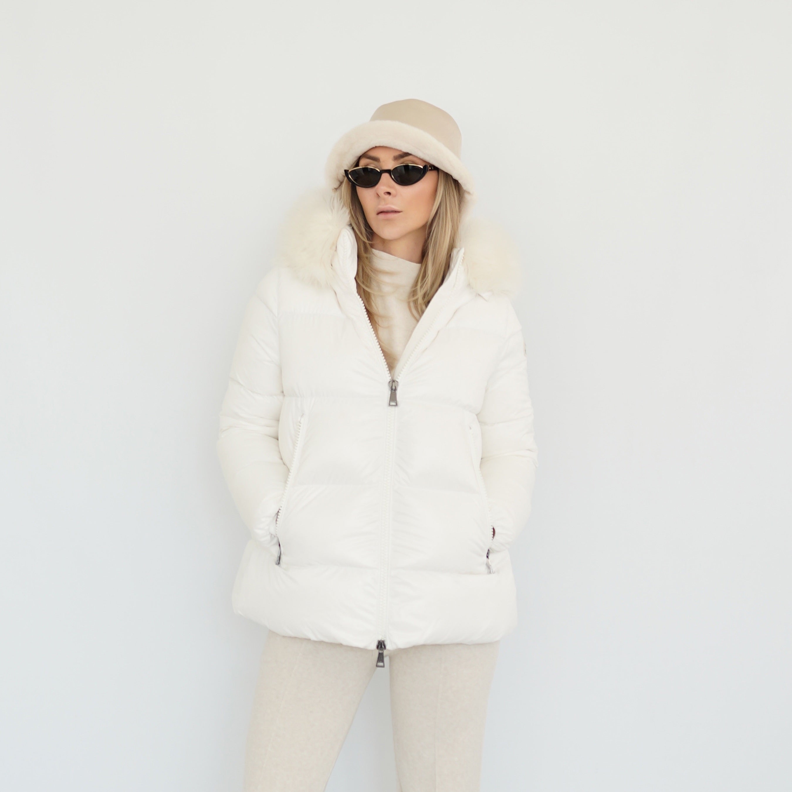 Moncler kurze Daunenjacke