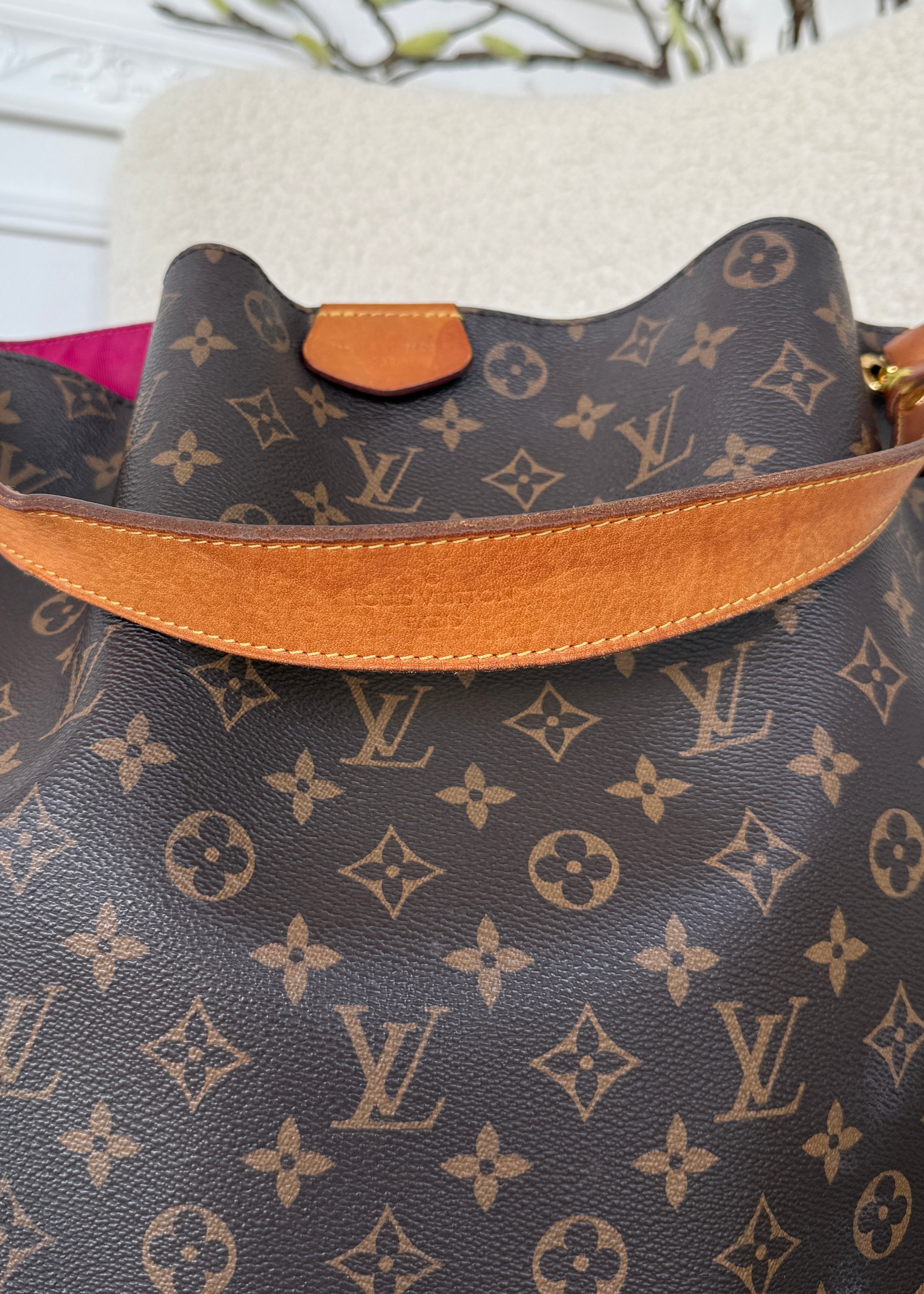 Louis Vuitton Graceful MM Tote Bag