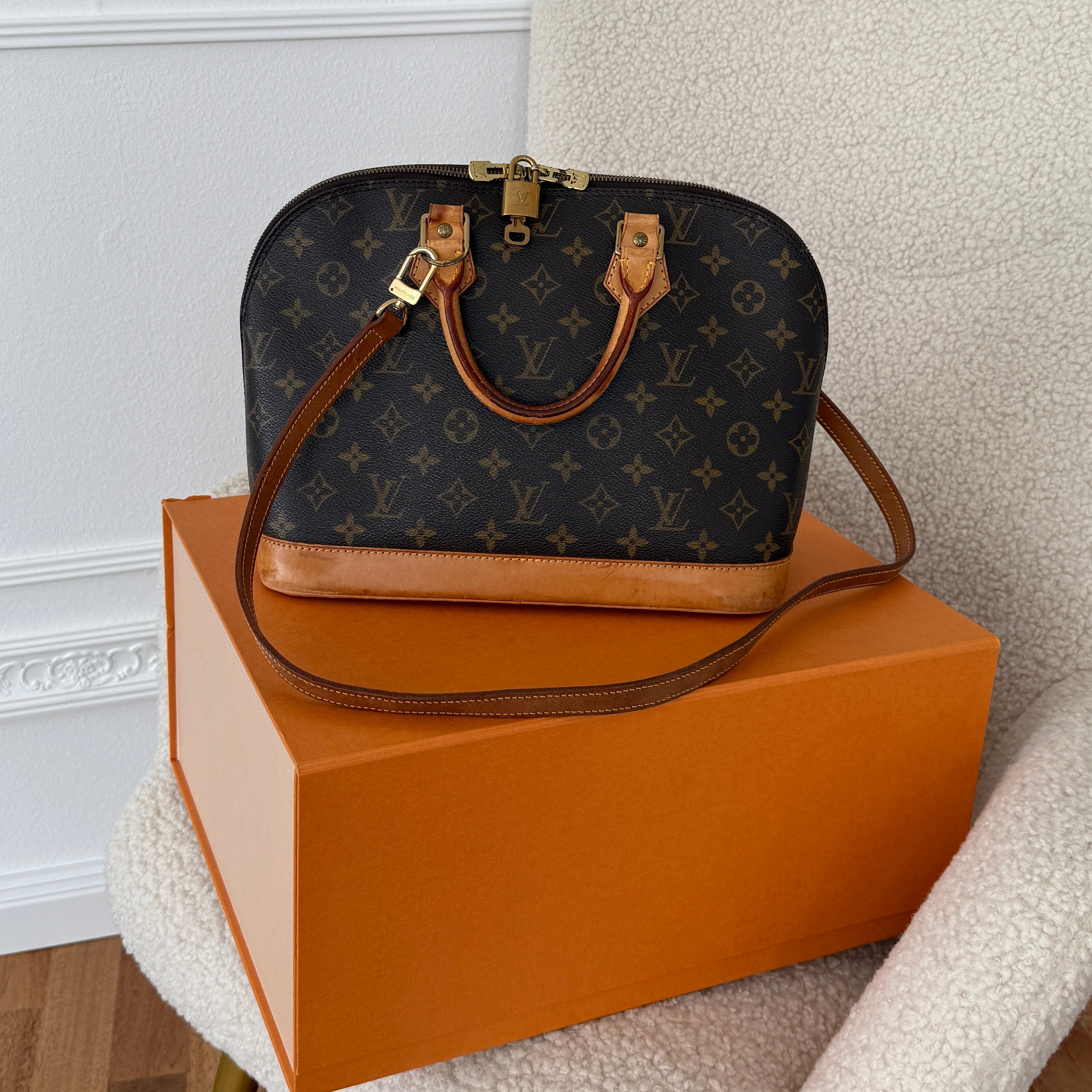 Louis Vuitton Alma PM