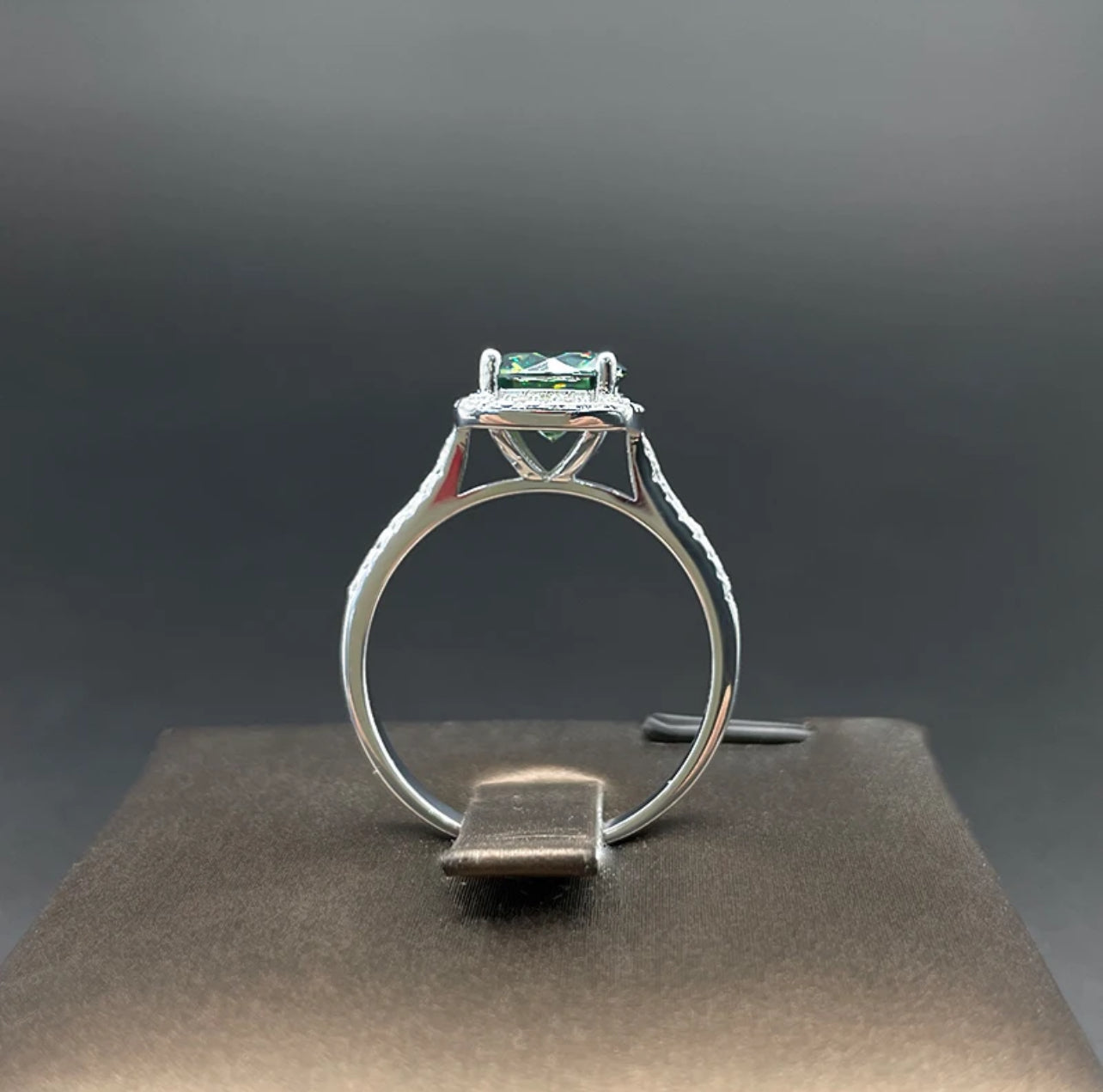 Giny Verlobungsring | 2ct Moissanit